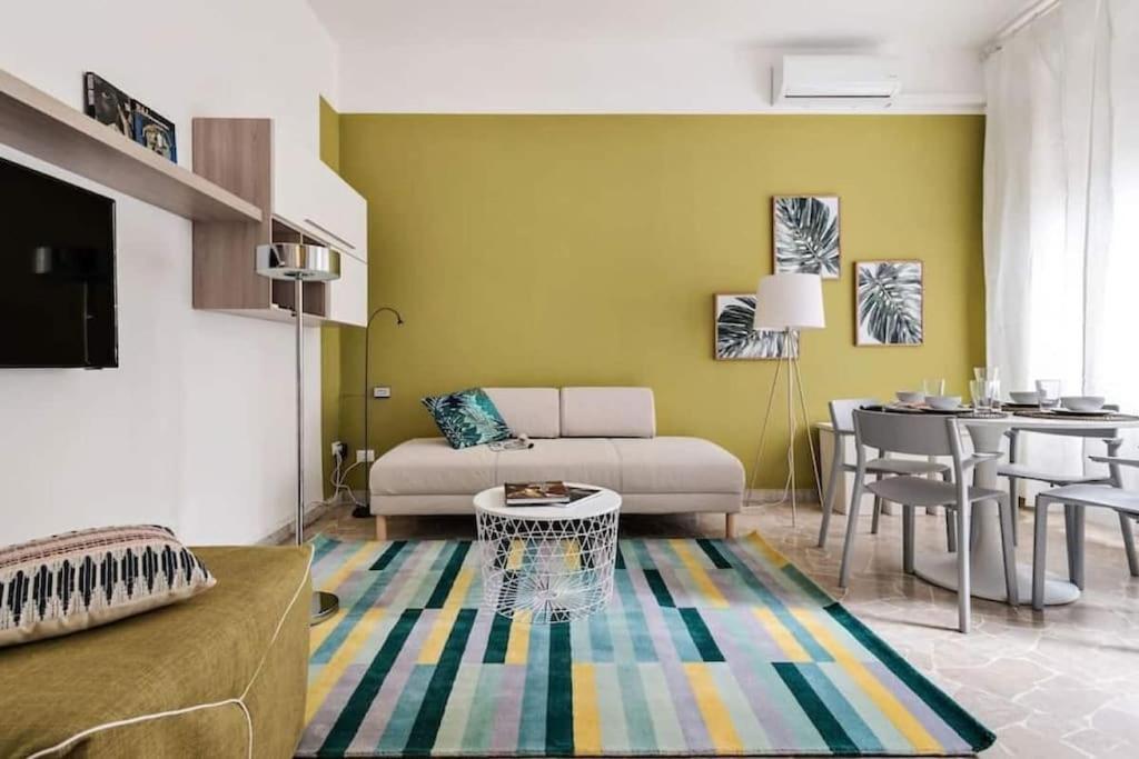 Appartamento Incantevole In Brera Milano Exterior foto