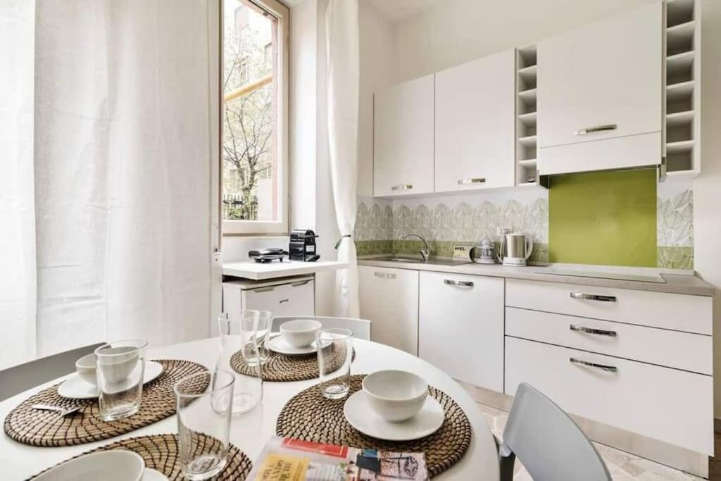 Appartamento Incantevole In Brera Milano Exterior foto