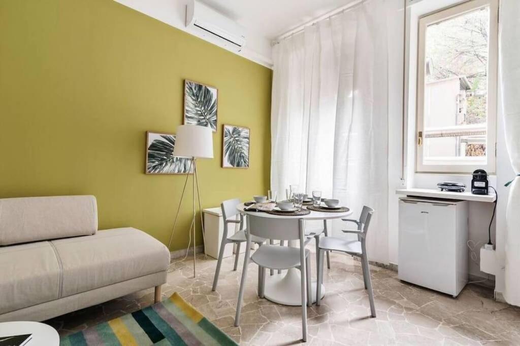 Appartamento Incantevole In Brera Milano Exterior foto