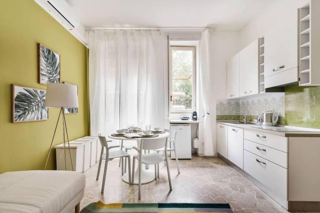 Appartamento Incantevole In Brera Milano Exterior foto